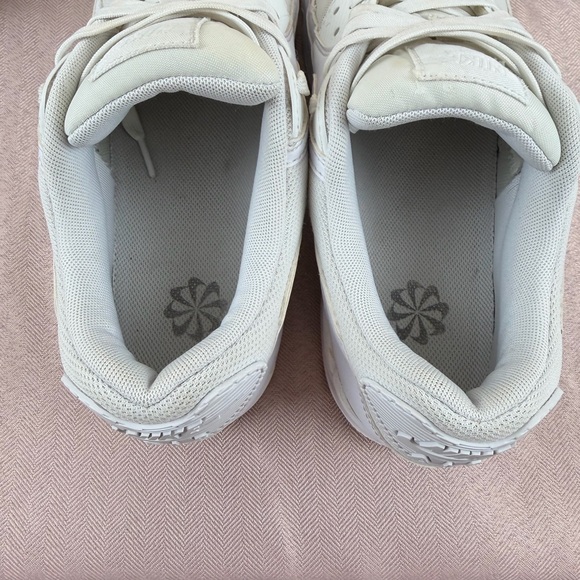 Nike Air Max 90‎ Triple All White Casual Running Shoes, Women’s Size 11 - Picture 11 of 11